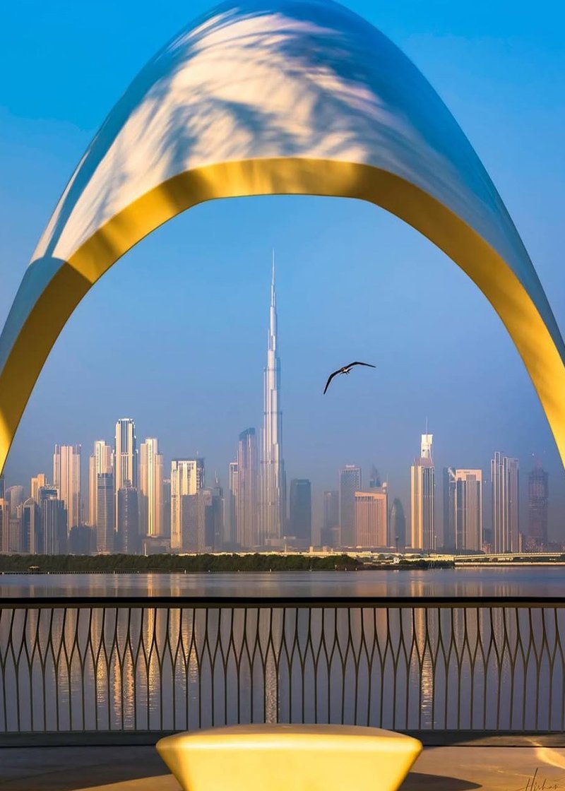 خور دبي مرسى البحيرات