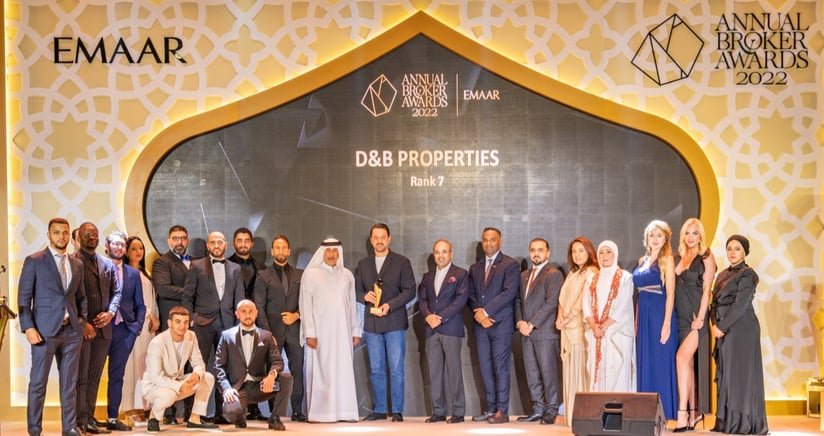 D&B image