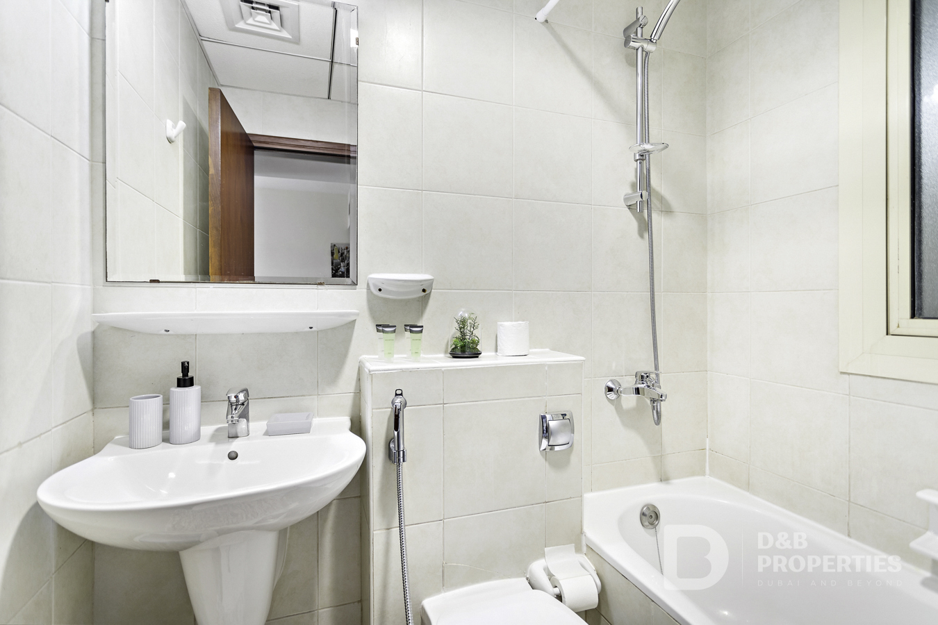 Fully Furnished | Near Metro | DMCC View