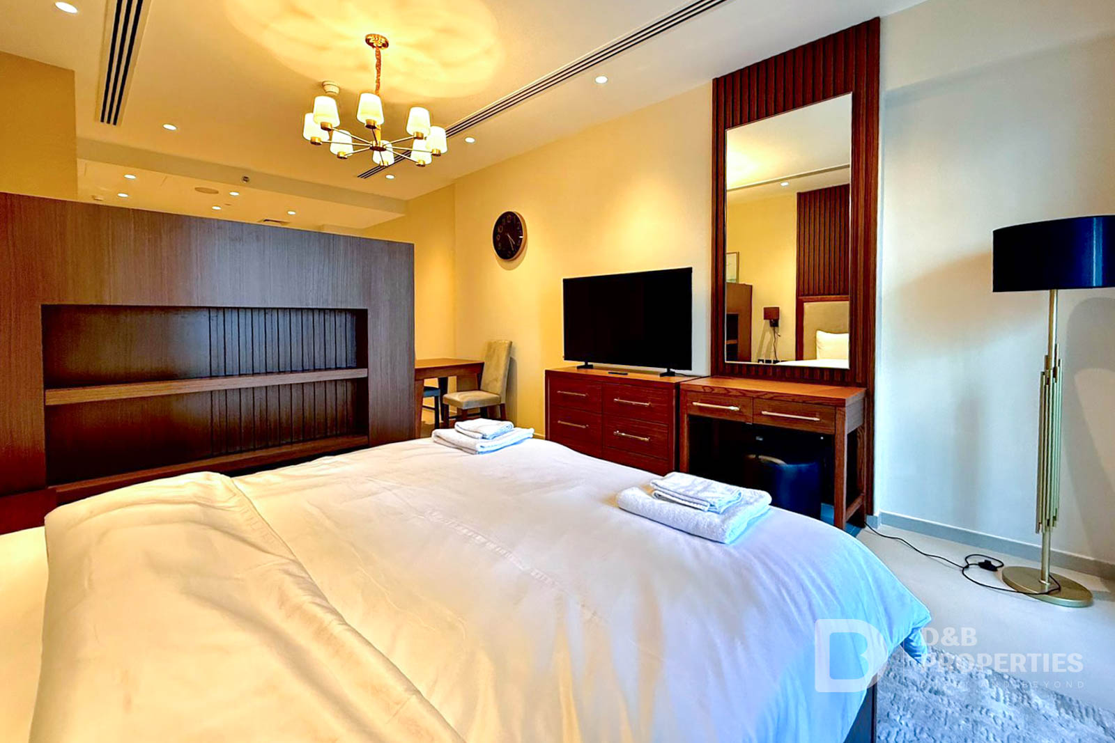 Studio | Fully Furnished | Prime Downtown Location