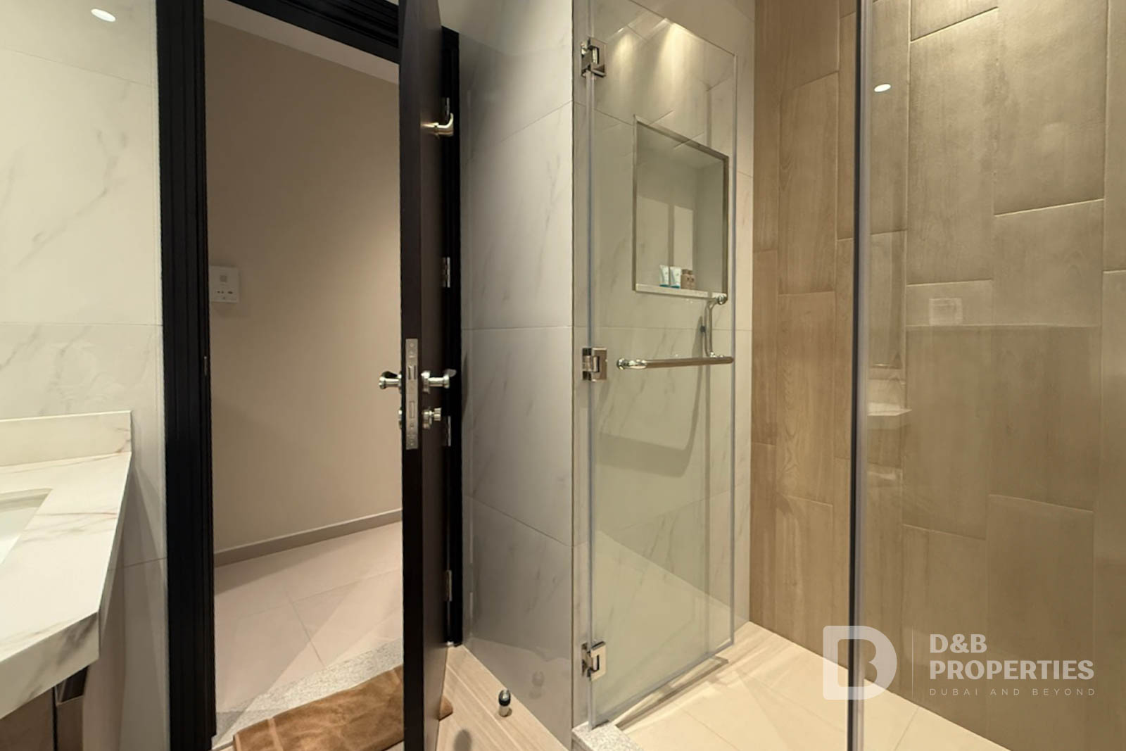 Studio | Fully Furnished | Prime Downtown Location