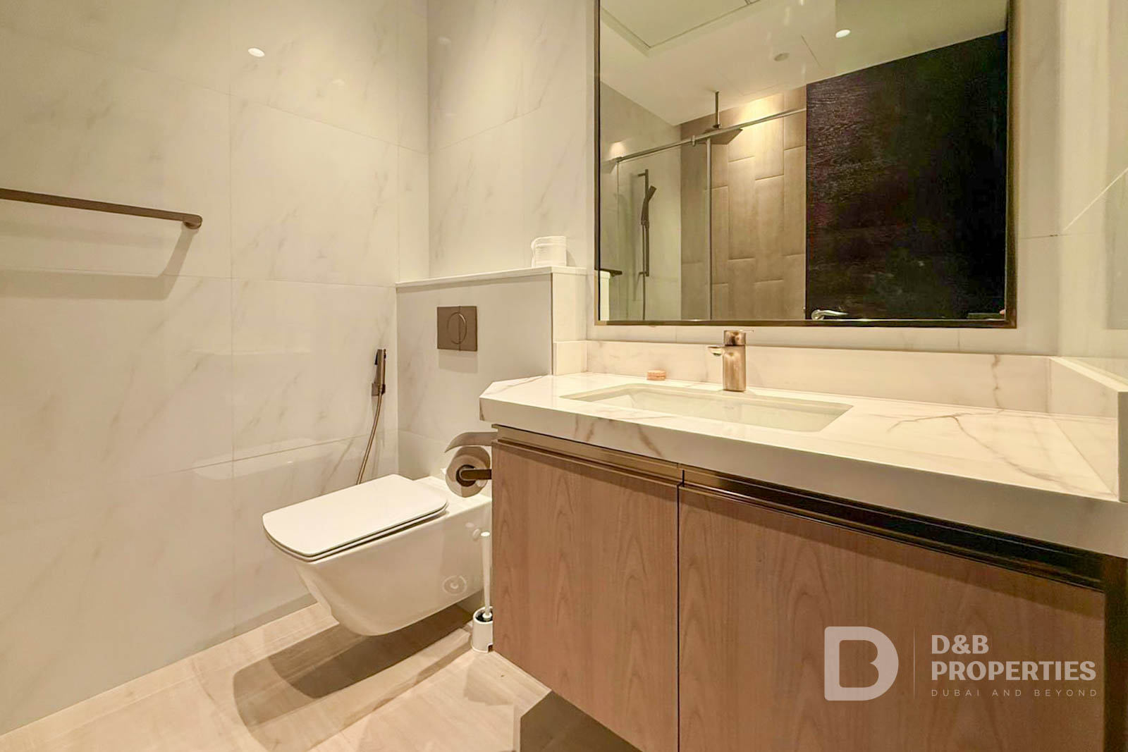 Studio | Fully Furnished | Prime Downtown Location