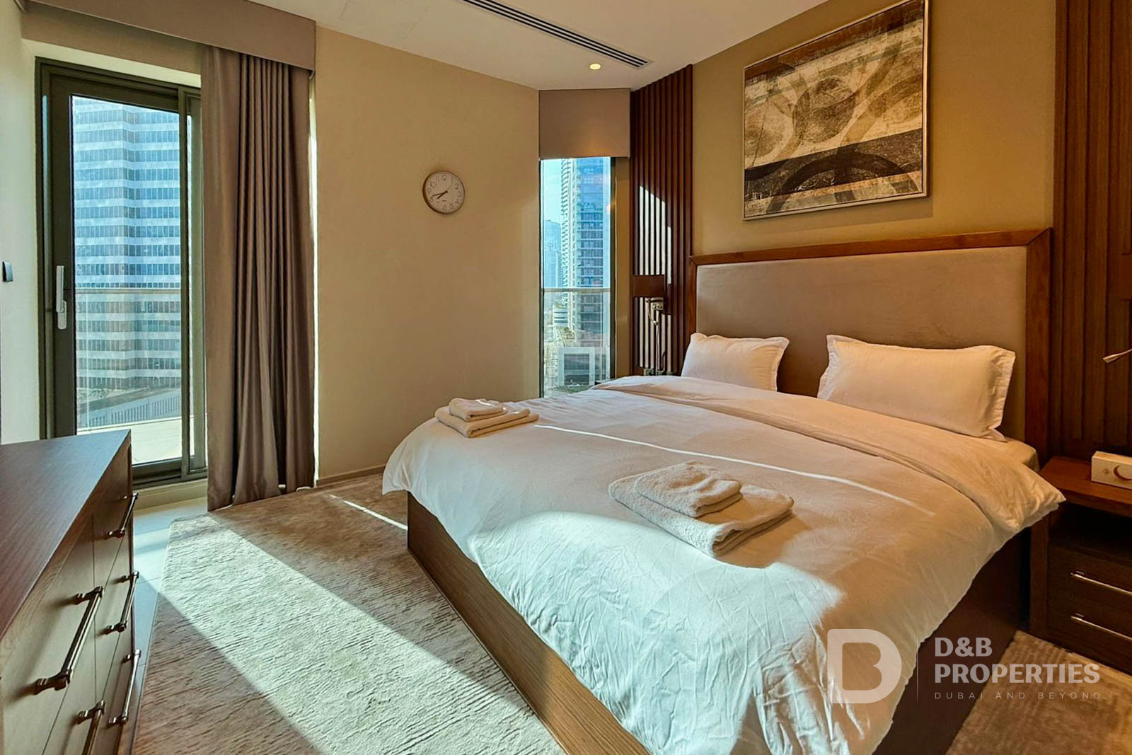 Spacious 2 Bedroom | Furnished | Up to 12 Cheques
