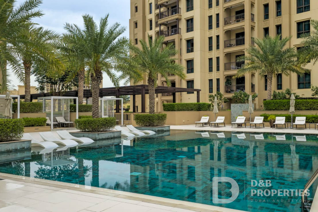BRAND NEW | MODERN LIVING | SKYLINE VIEW