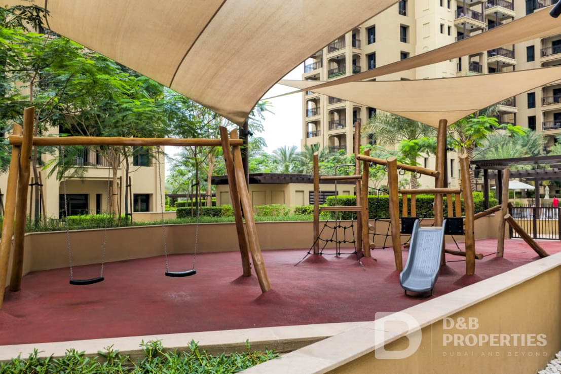 BRAND NEW | MODERN LIVING | SKYLINE VIEW