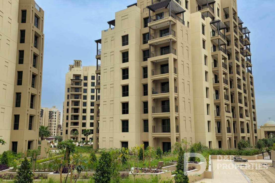 BRAND NEW | MODERN LIVING | SKYLINE VIEW
