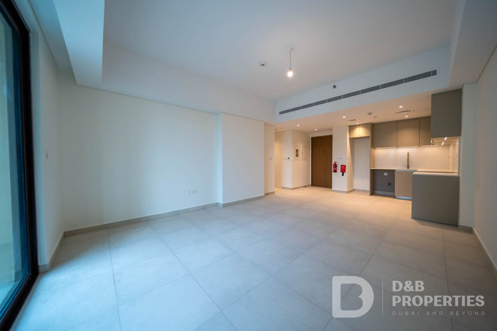 BRAND NEW | MODERN LIVING | SKYLINE VIEW