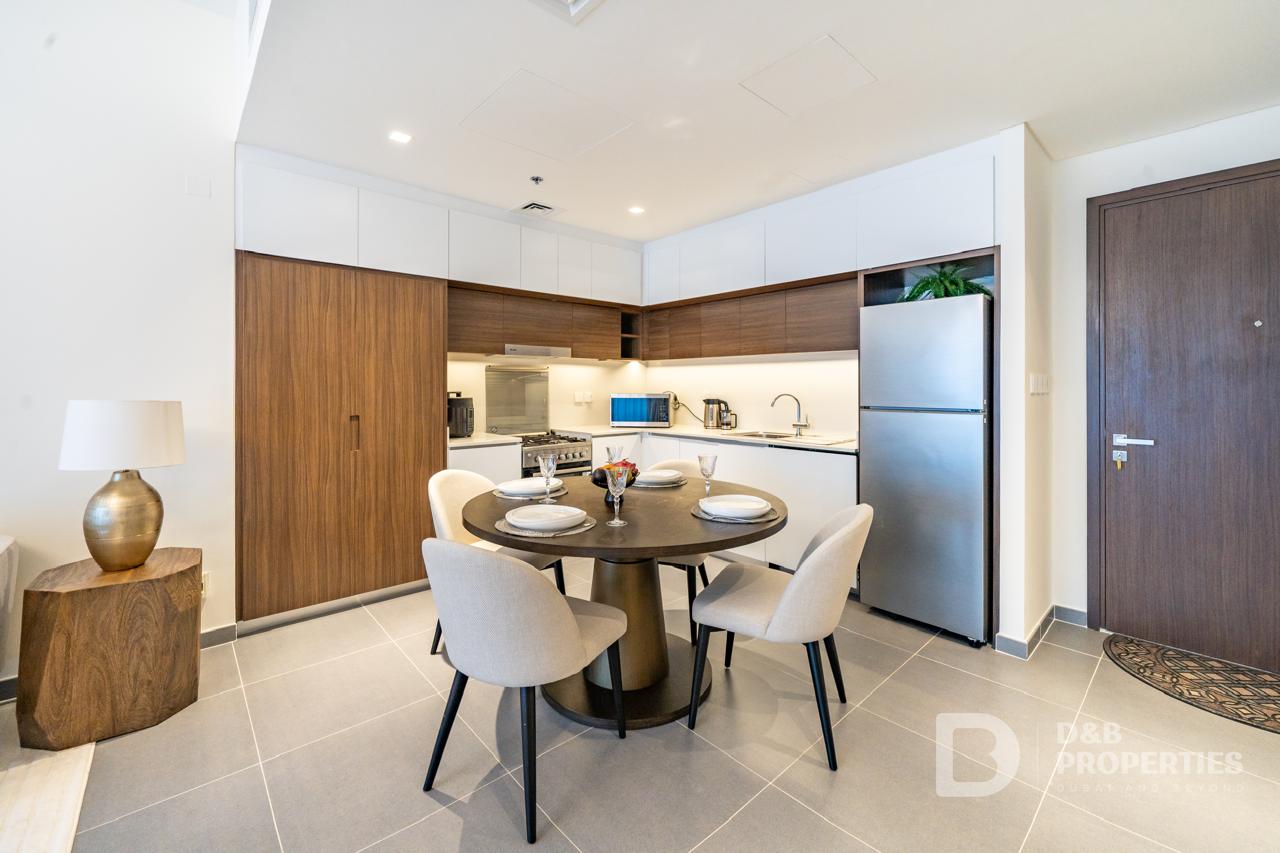 12 Cheques | Chiller Free | Boulevard View