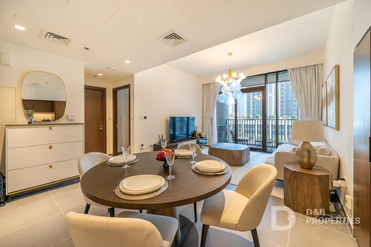 12 Cheques | Chiller Free | Boulevard View