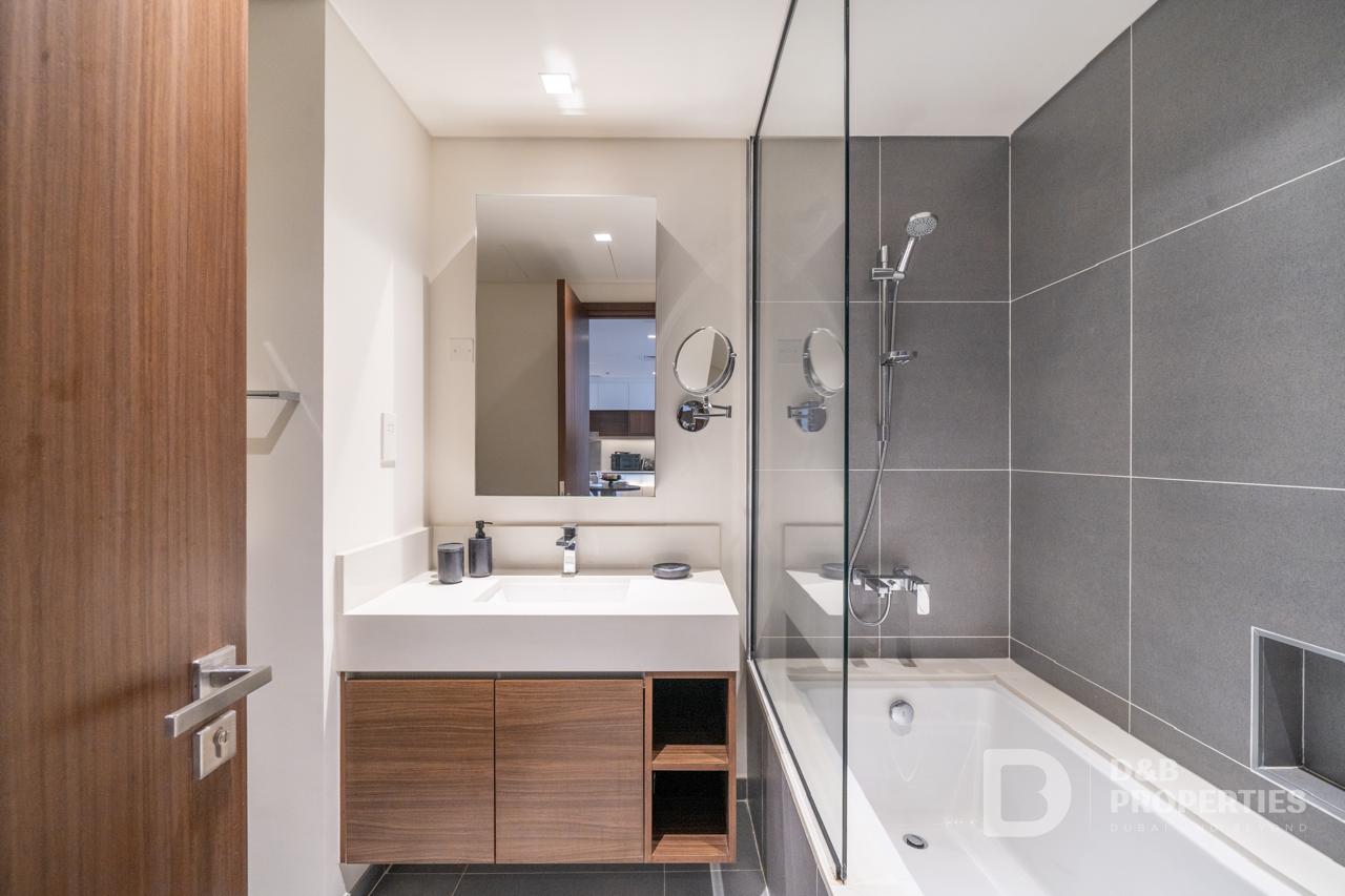 12 Cheques | Chiller Free | Boulevard View