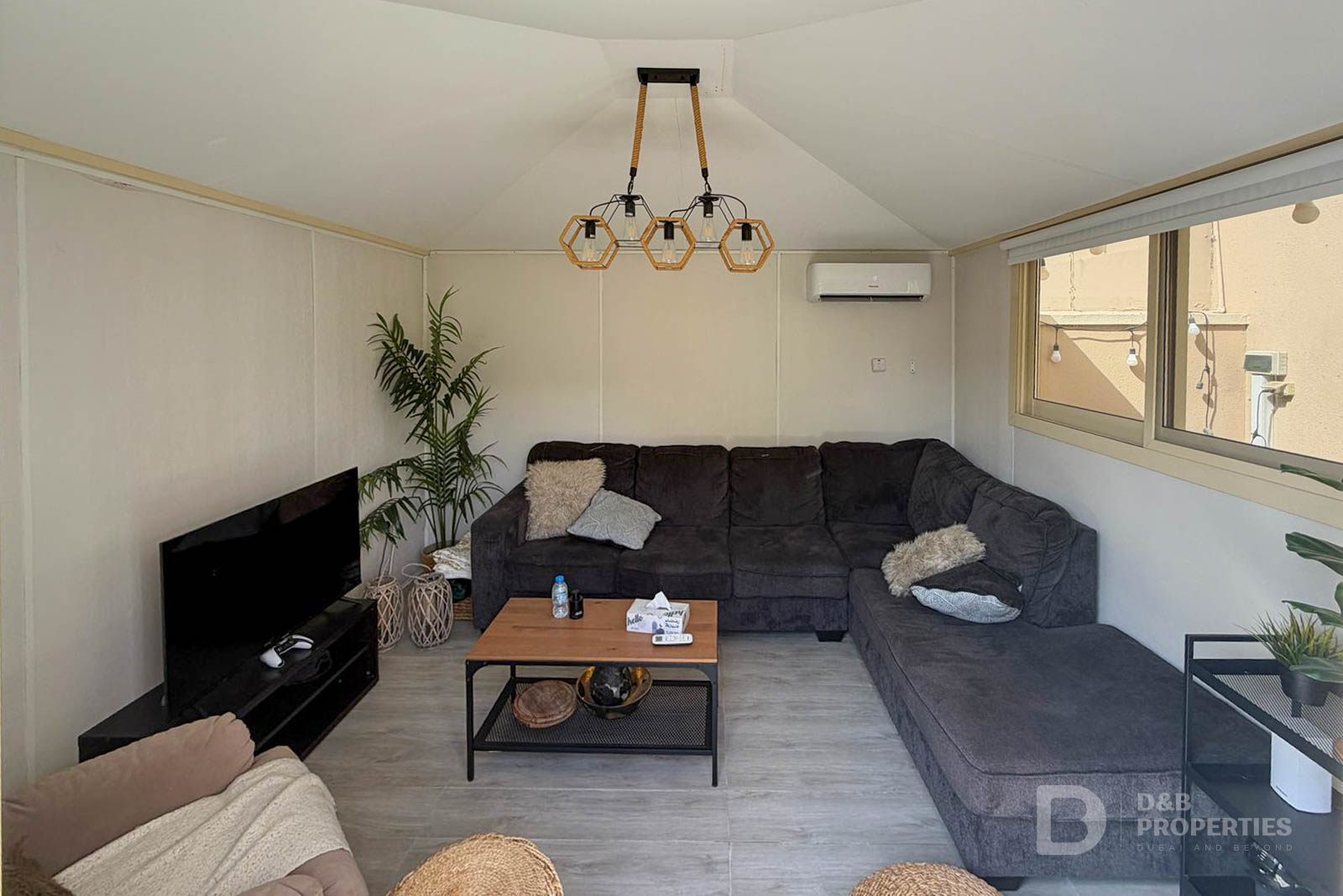 Well Maintained | Corner | Single Row