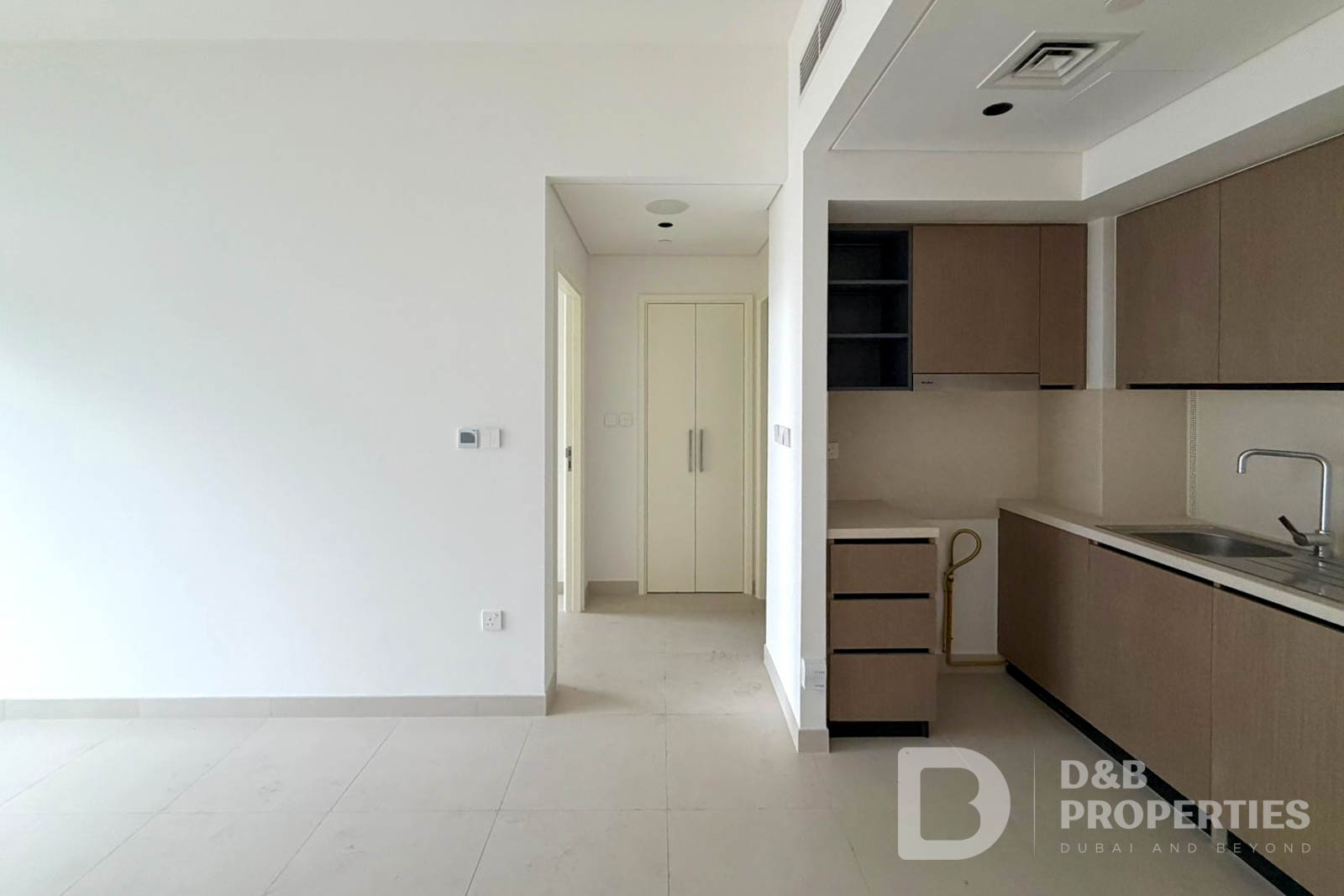PREMIUM LOCATION | NEAR BURJ KHALIFA | UNFURNISHED