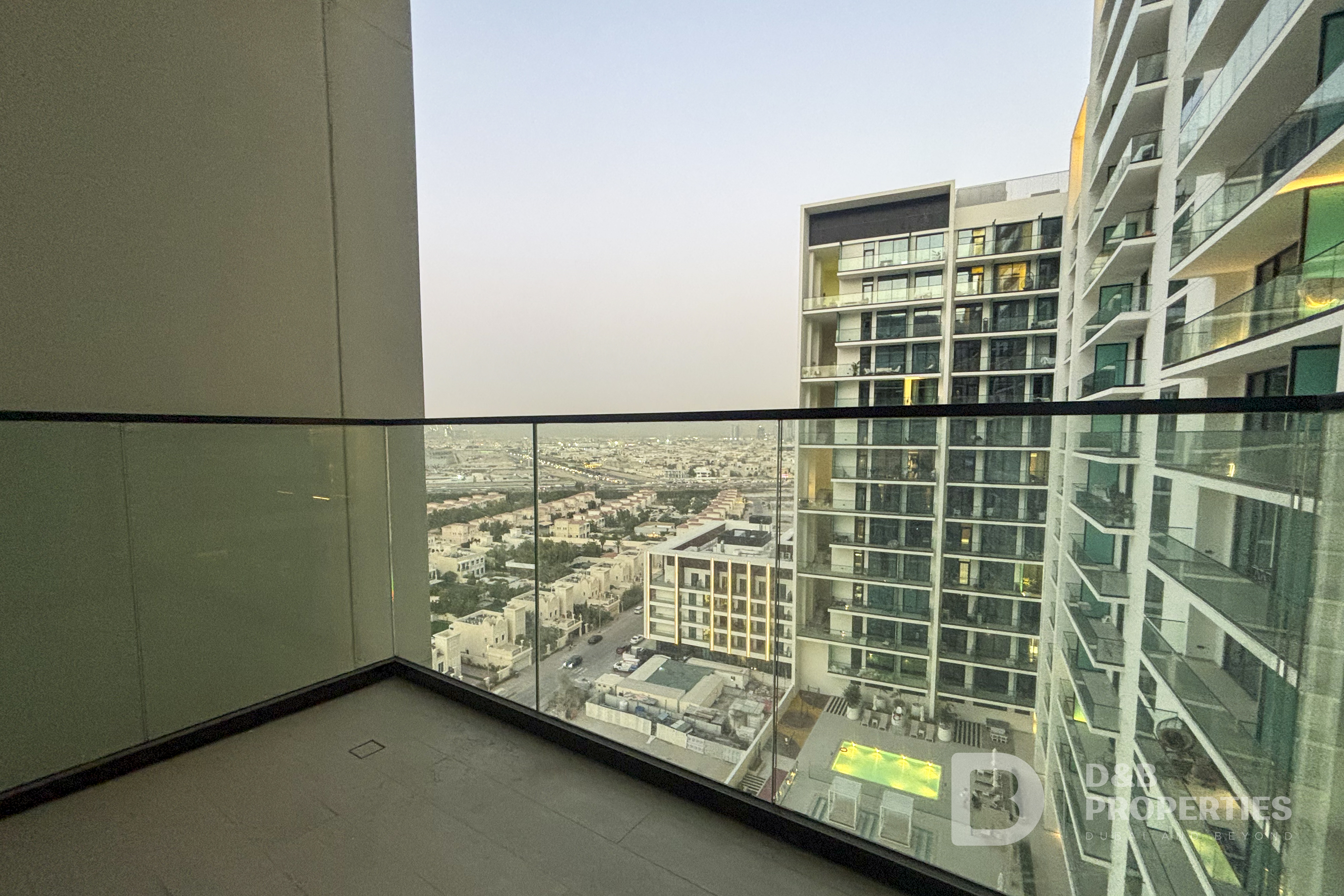 Pool and Villa Views | Flexible Cheques | Vacant