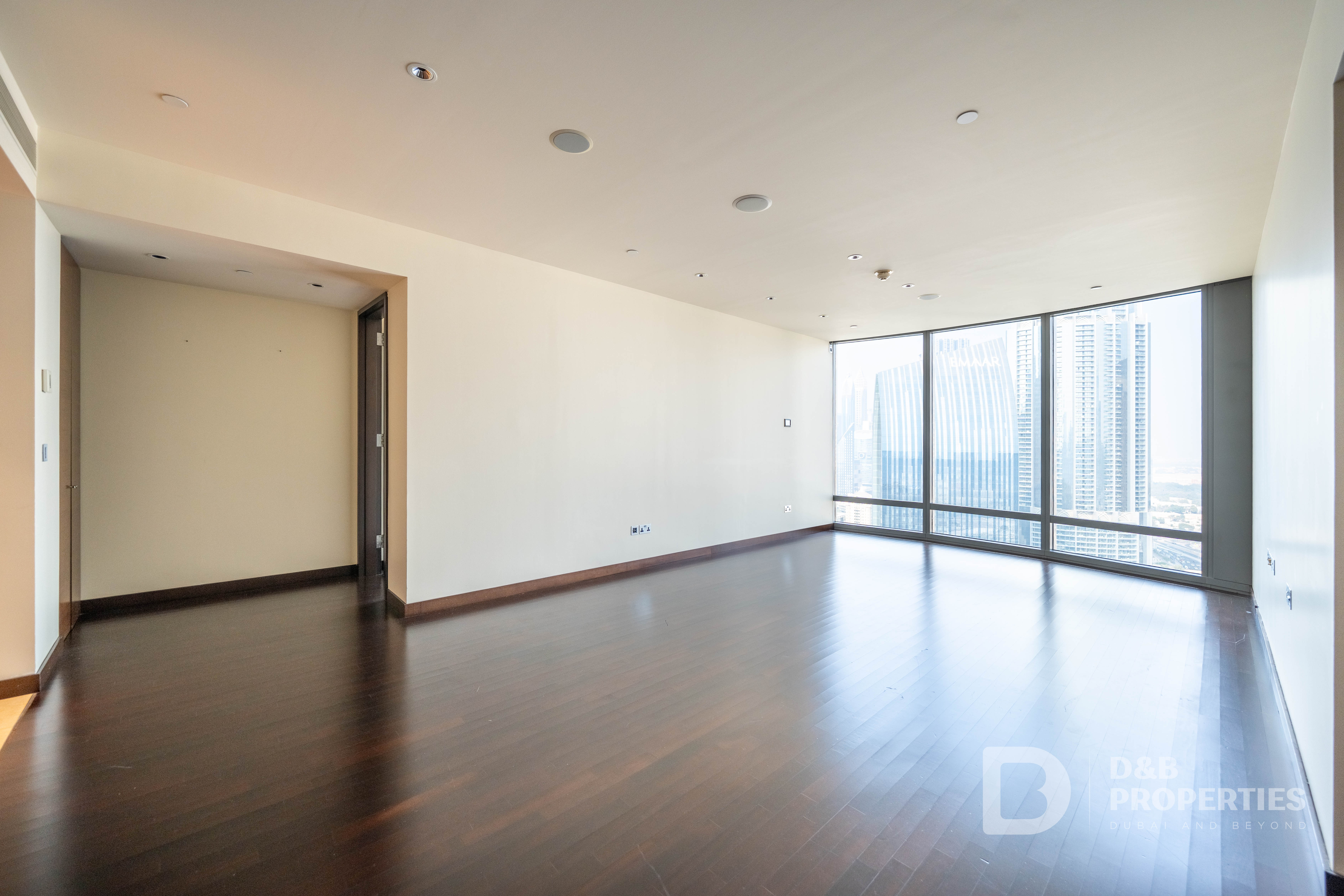 VACANT NOW | STUDY ROOM | SINGLE LIFT
