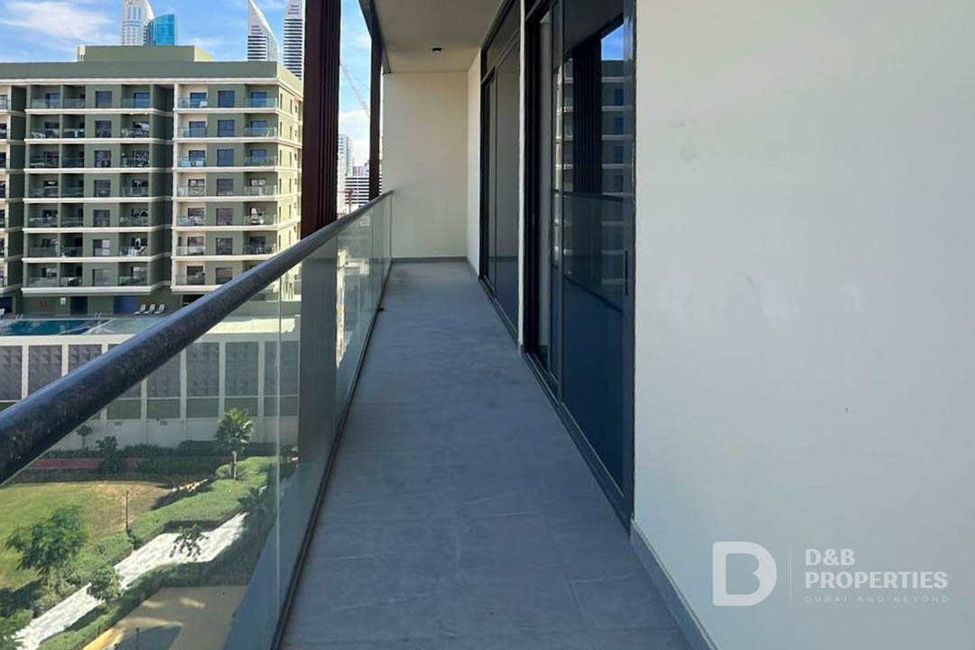 BRAND NEW | UNFURNISHED | PARK VIEW