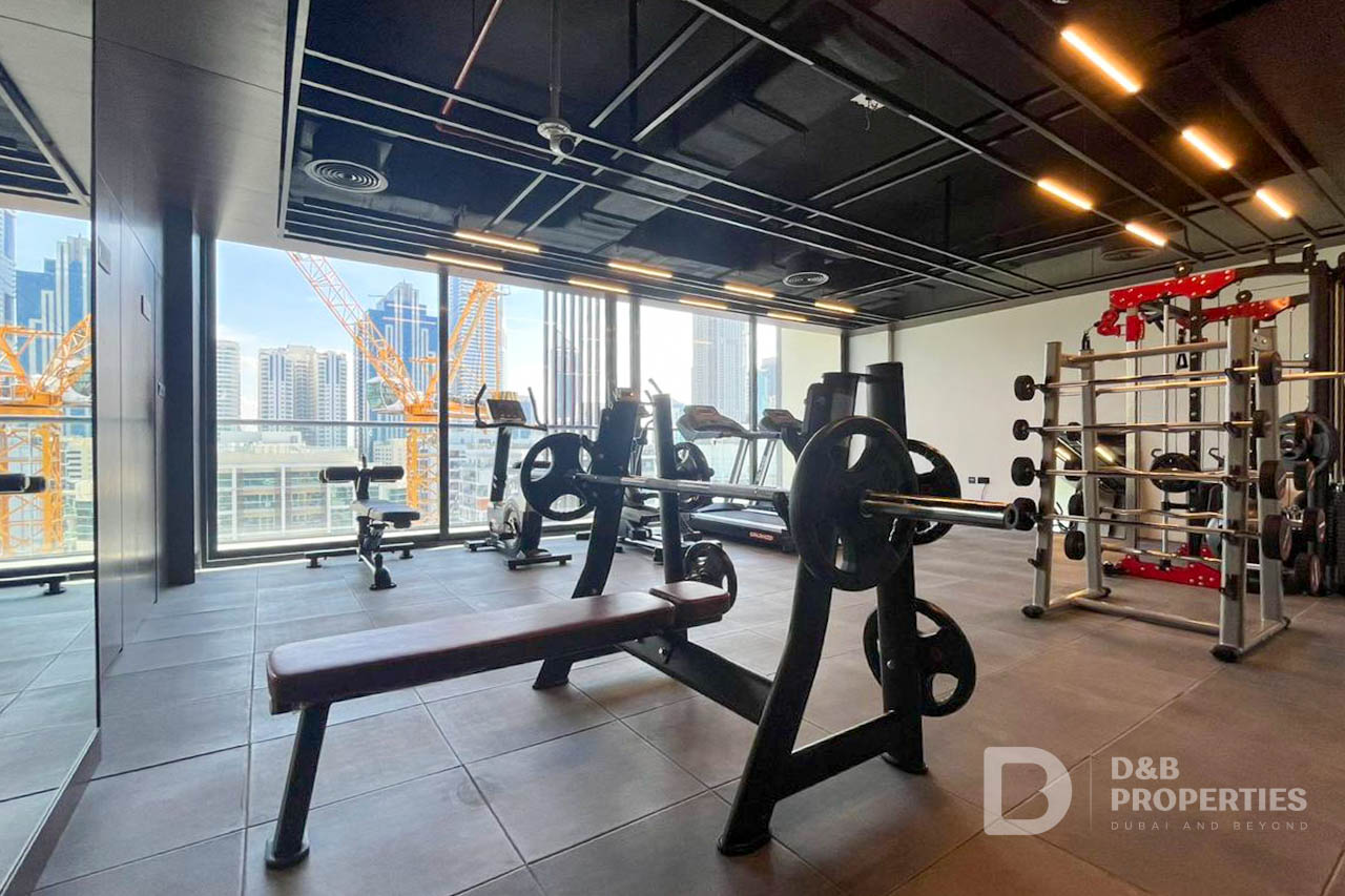 BRAND NEW | UNFURNISHED | PARK VIEW