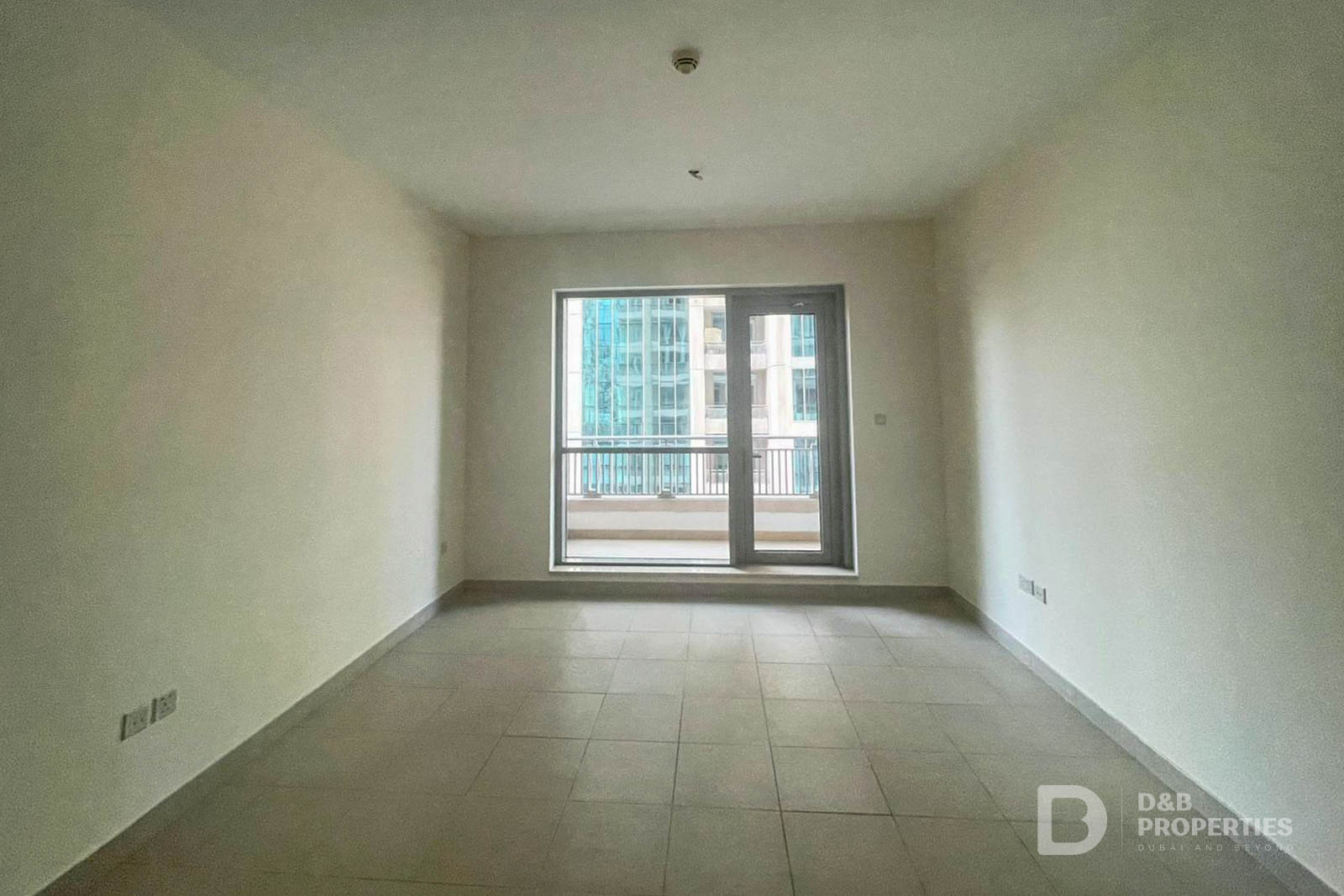 Vacant Now | Unfurnished | 4 Cheques