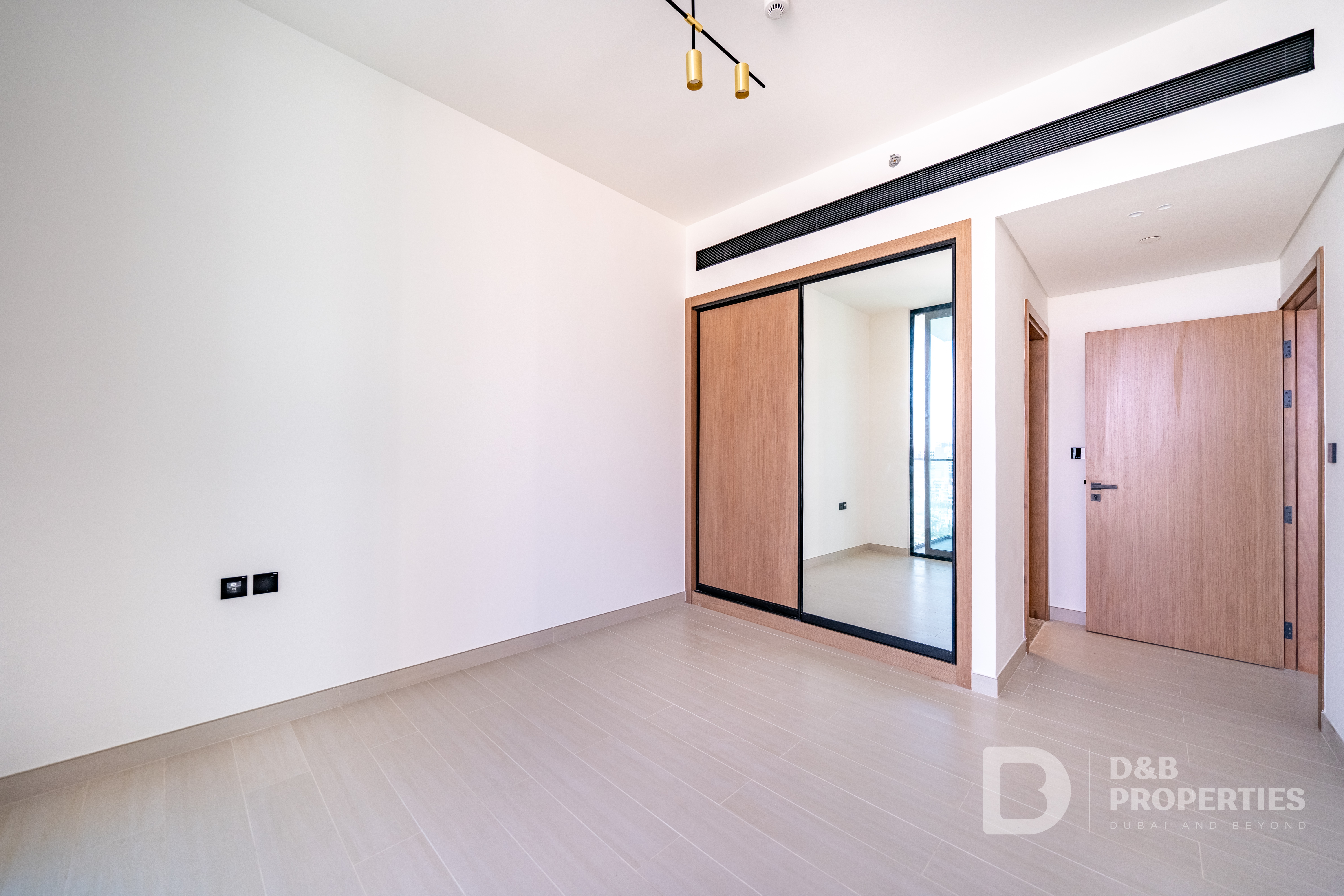 Modern 1 Bedroom Apartment | Smart Home | Vacant