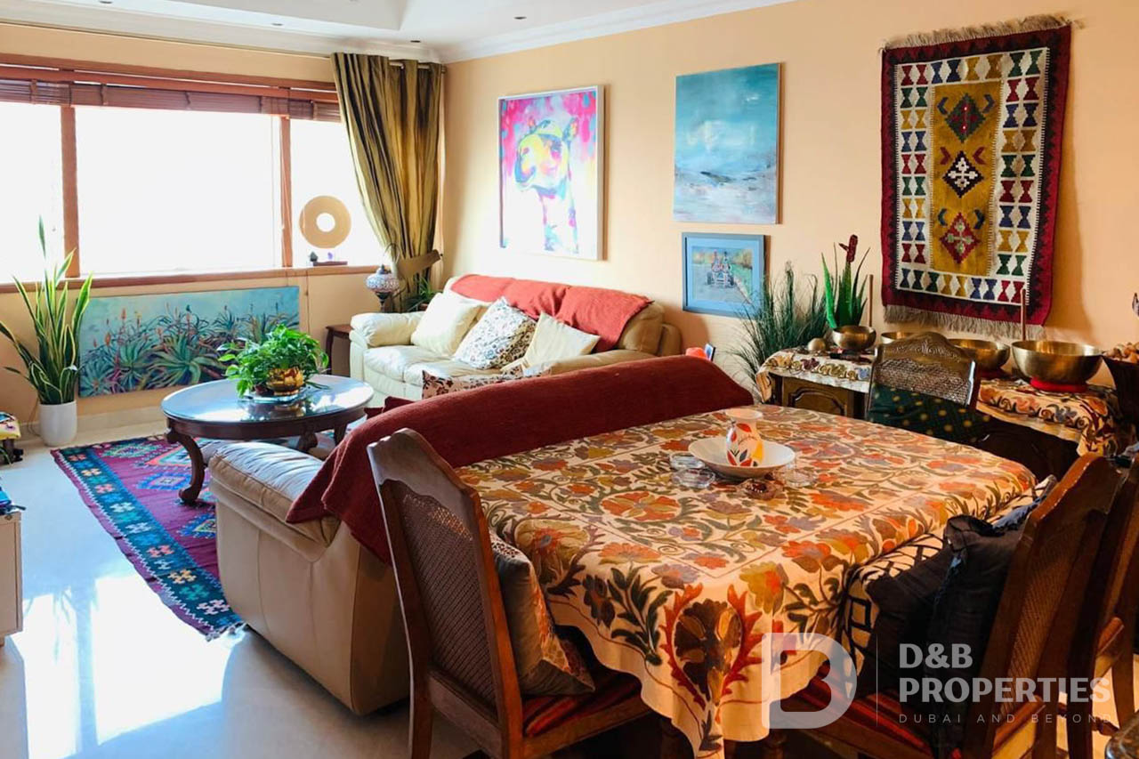 ONE OF ONE | EXCEPTIONAL LAYOUT | FULL MARINA VIEW