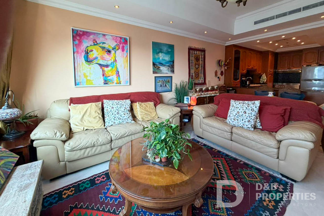 ONE OF ONE | EXCEPTIONAL LAYOUT | FULL MARINA VIEW