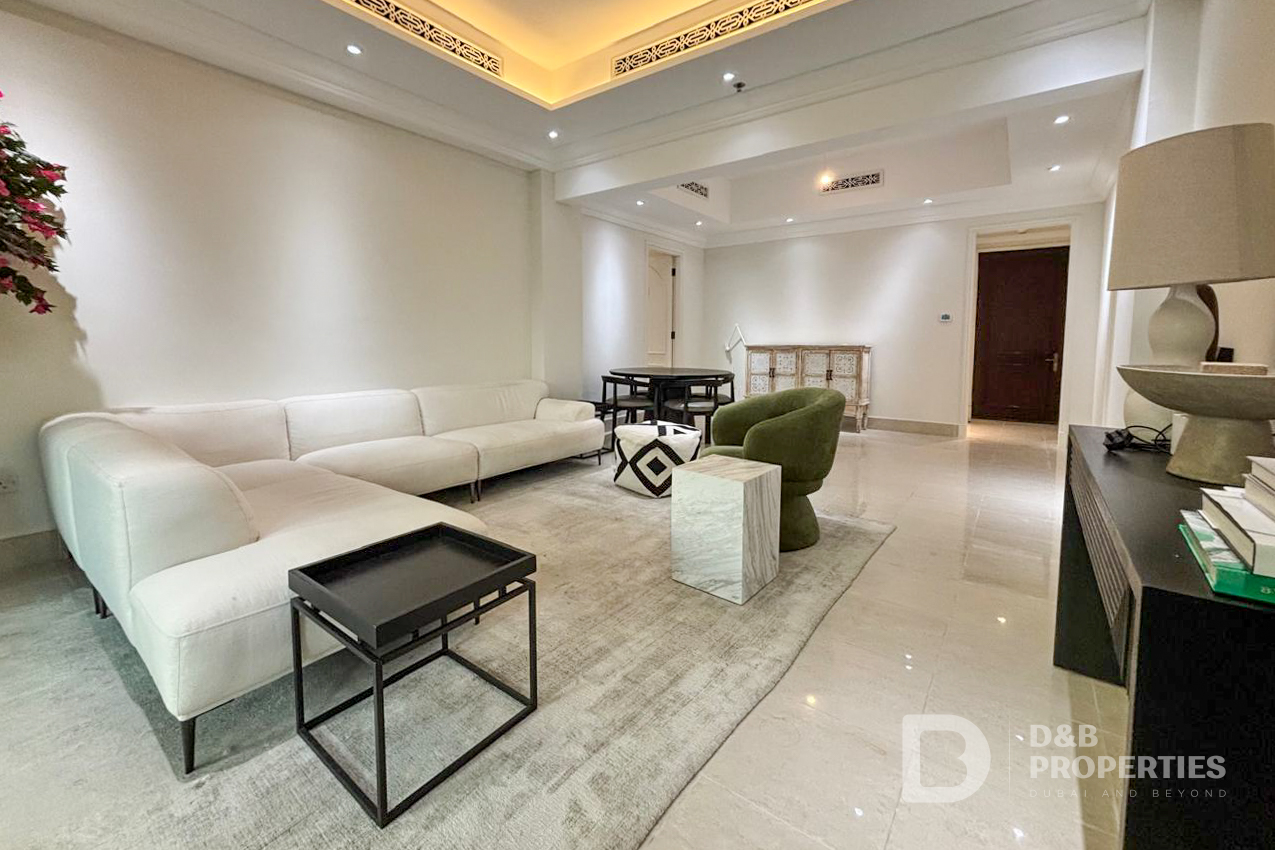 Bright | Vacant | Furnished | Upgraded