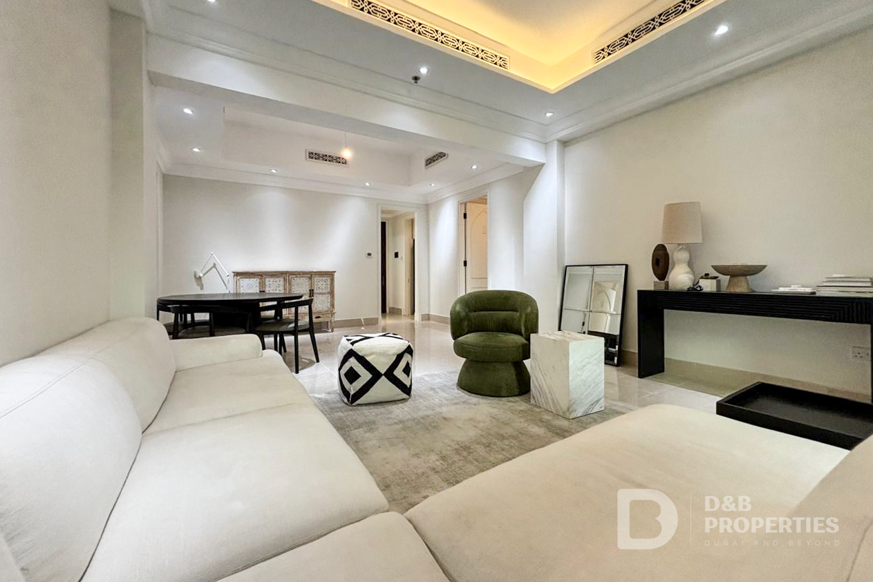 Bright | Vacant | Furnished | Upgraded