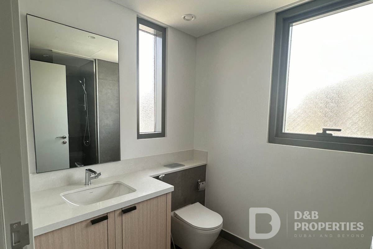 Corner unit | Huge Layout | Best Price