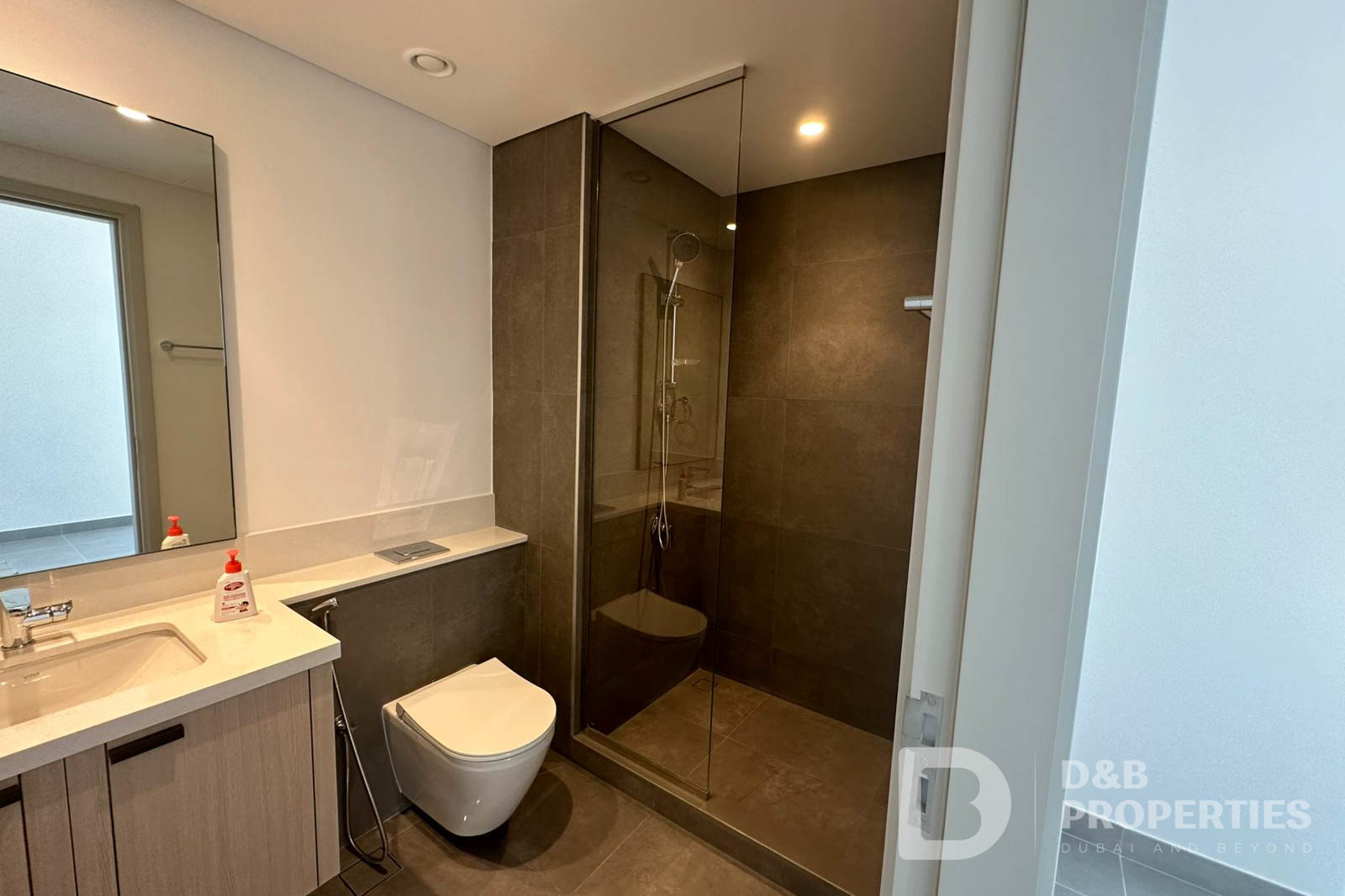 Corner unit | Huge Layout | Best Price