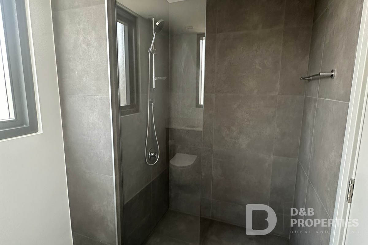 Corner unit | Huge Layout | Best Price