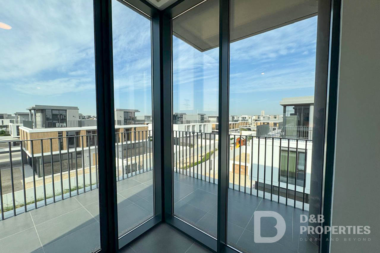 Landscaped Garden | Available Now | Unfurnished