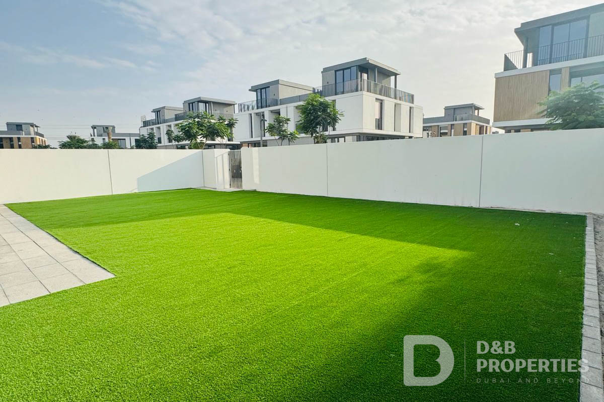 Landscaped Garden | Available Now | Unfurnished