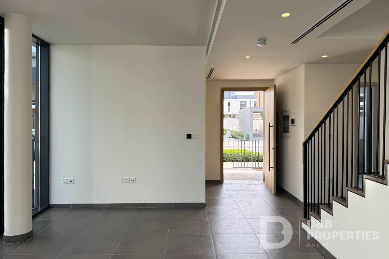 Landscaped Garden | Available Now | Unfurnished