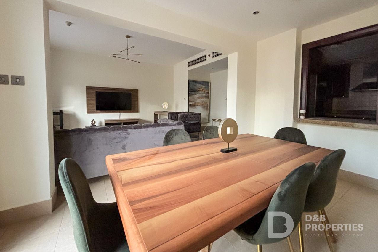BURJ KHALIFA VIEW | FURNISHED | READY TO MOVE