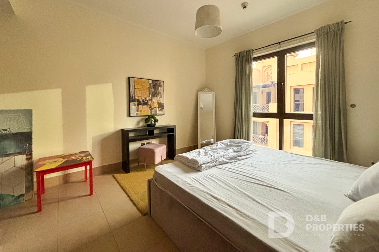 BURJ KHALIFA VIEW | FURNISHED | READY TO MOVE