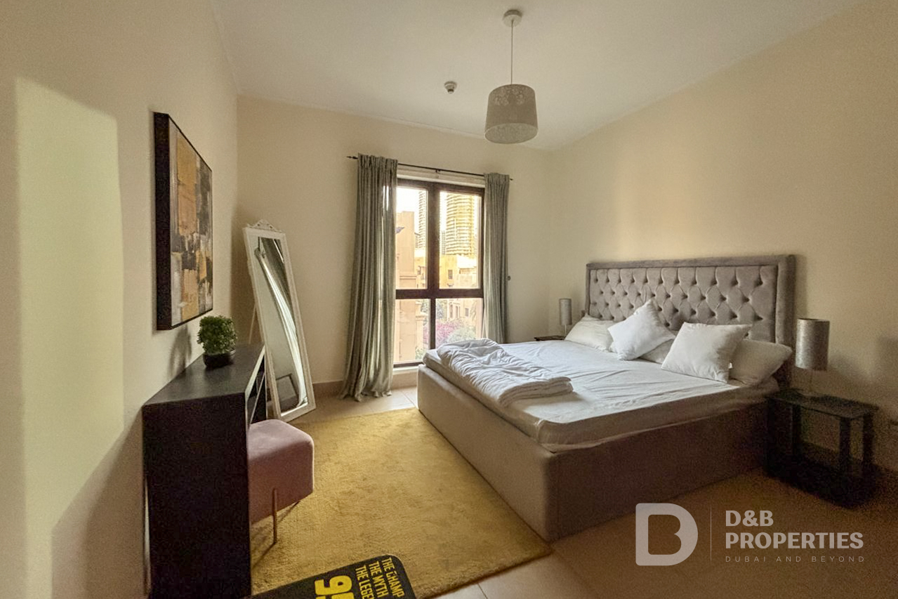 BURJ KHALIFA VIEW | FURNISHED | READY TO MOVE