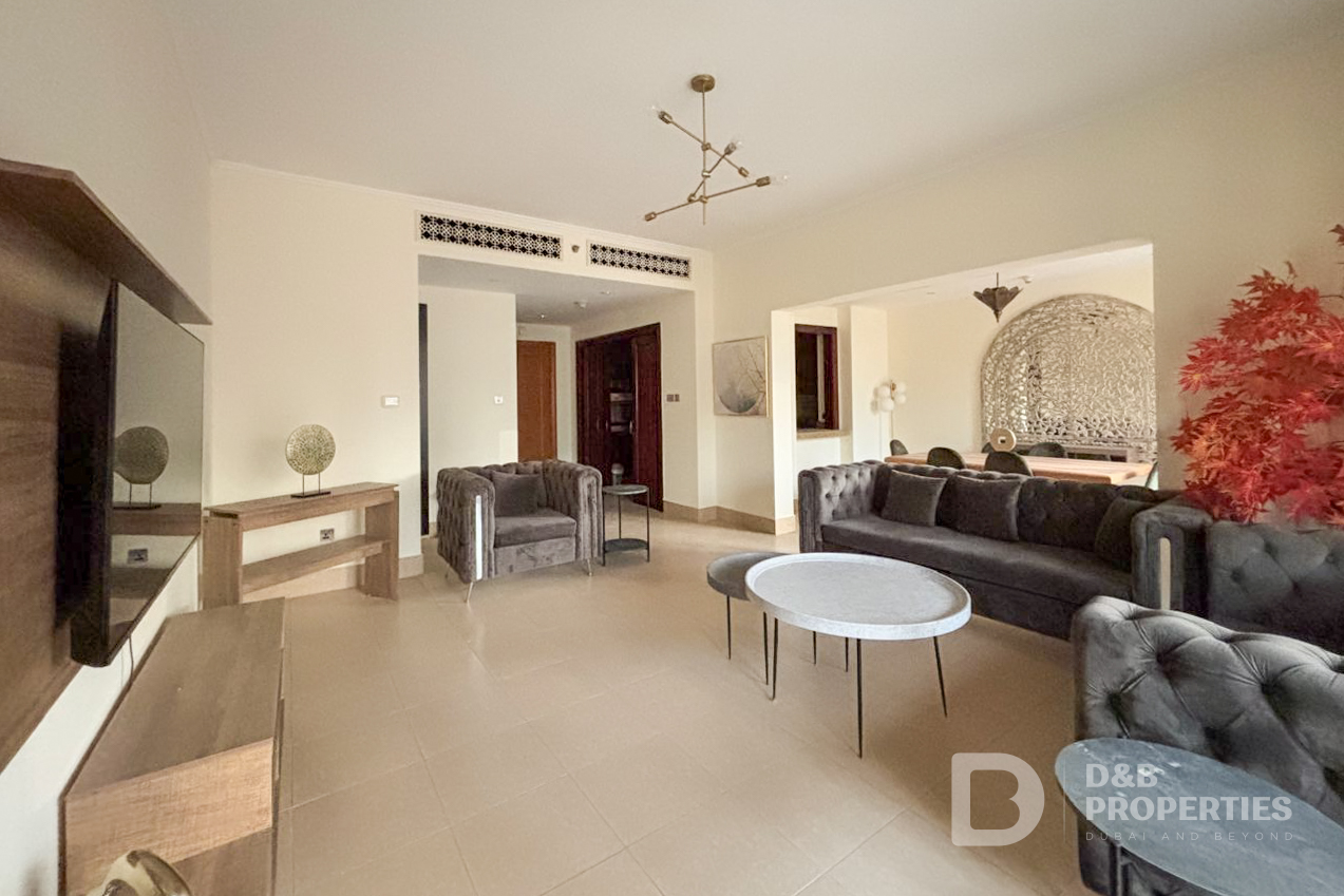 BURJ KHALIFA VIEW | FURNISHED | READY TO MOVE