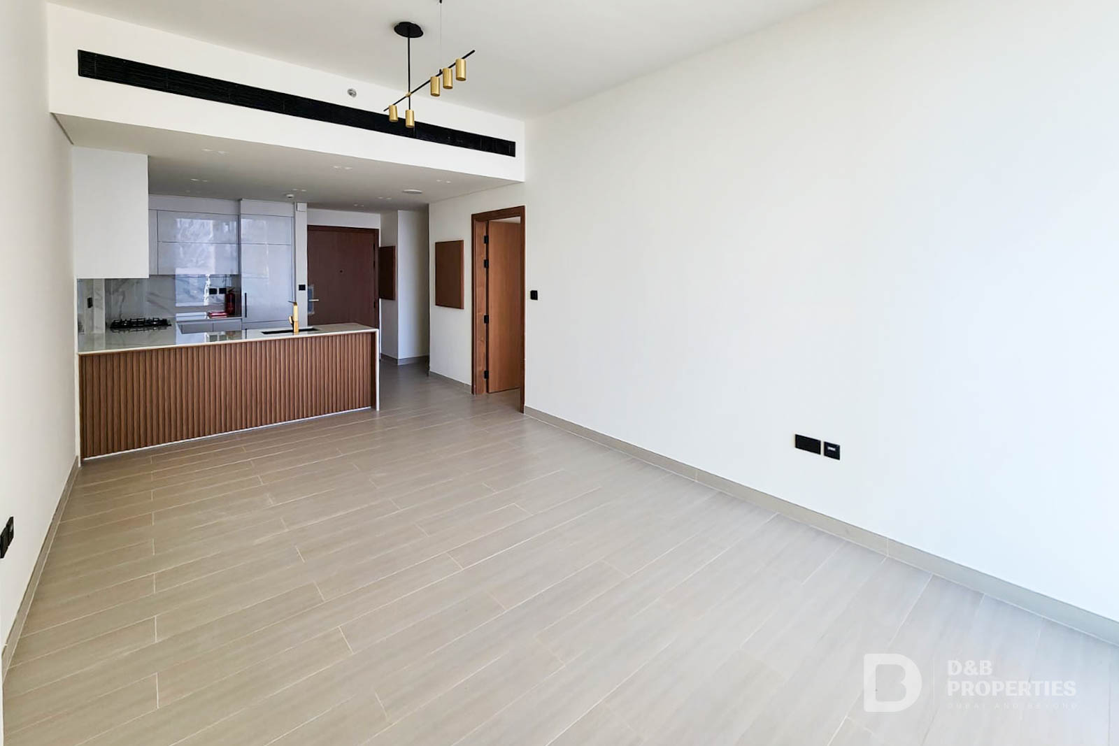 High Floor | Vacant | Bright Interior