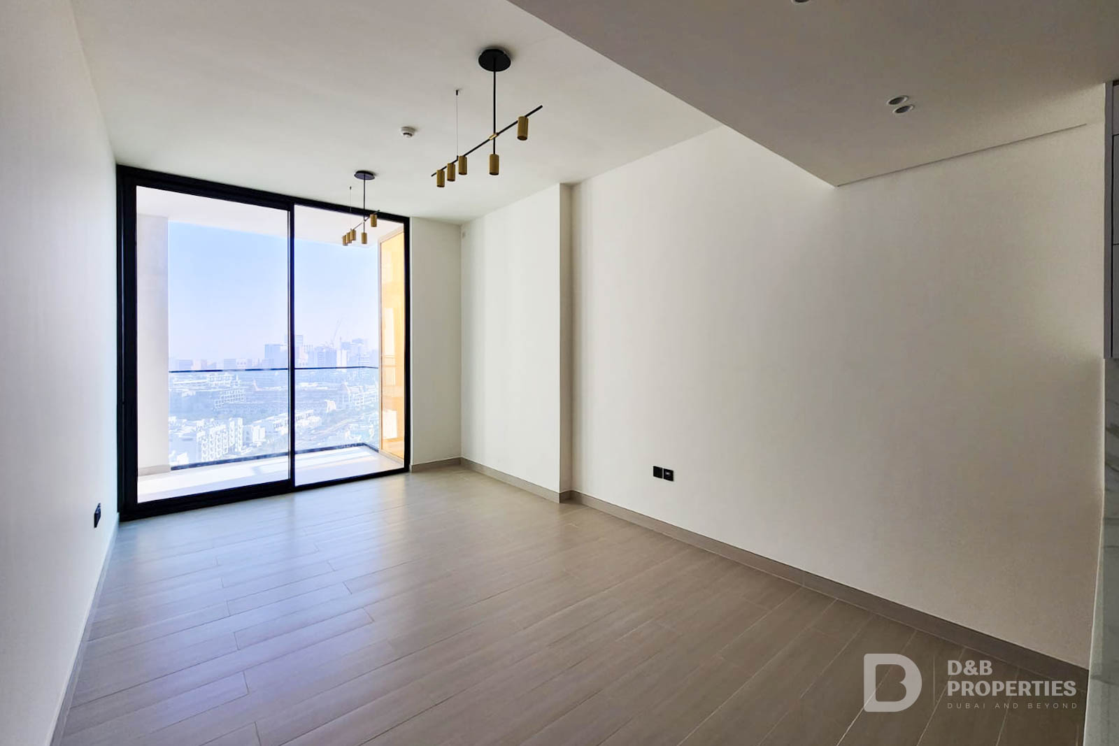 High Floor | Vacant | Bright Interior