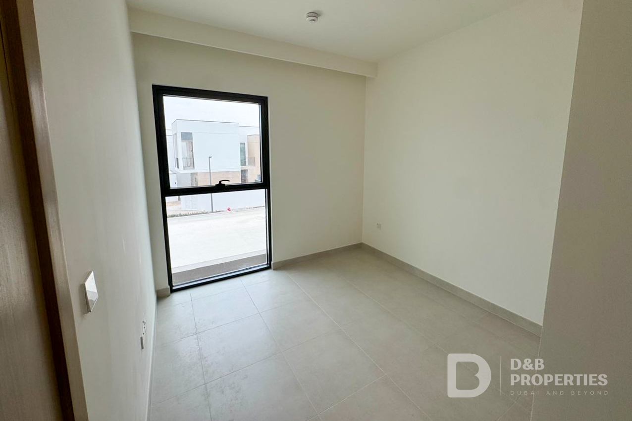Stunning Family Home | Single Row | Brand New