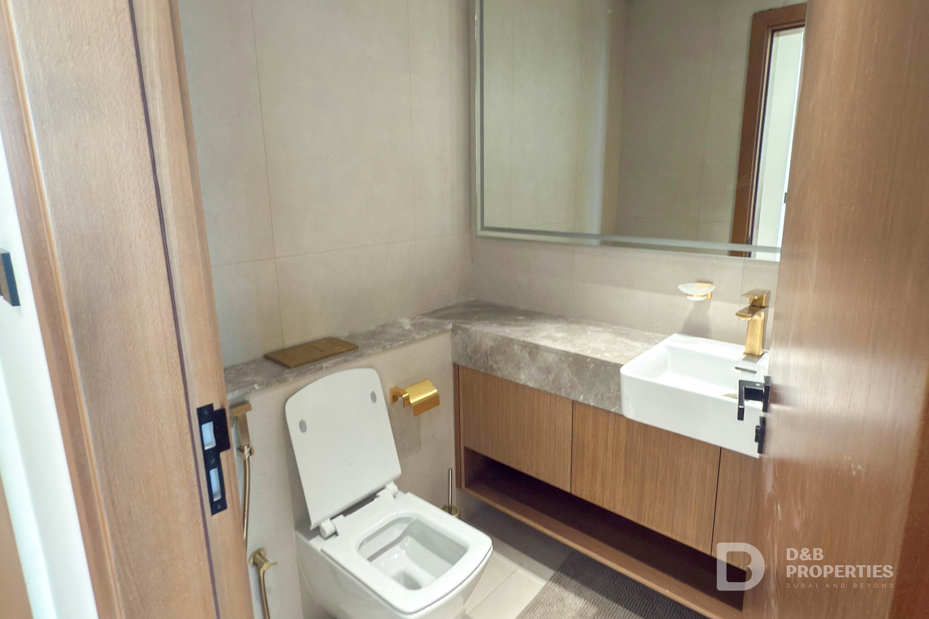 Fully Furnished | High Floor | Vacant