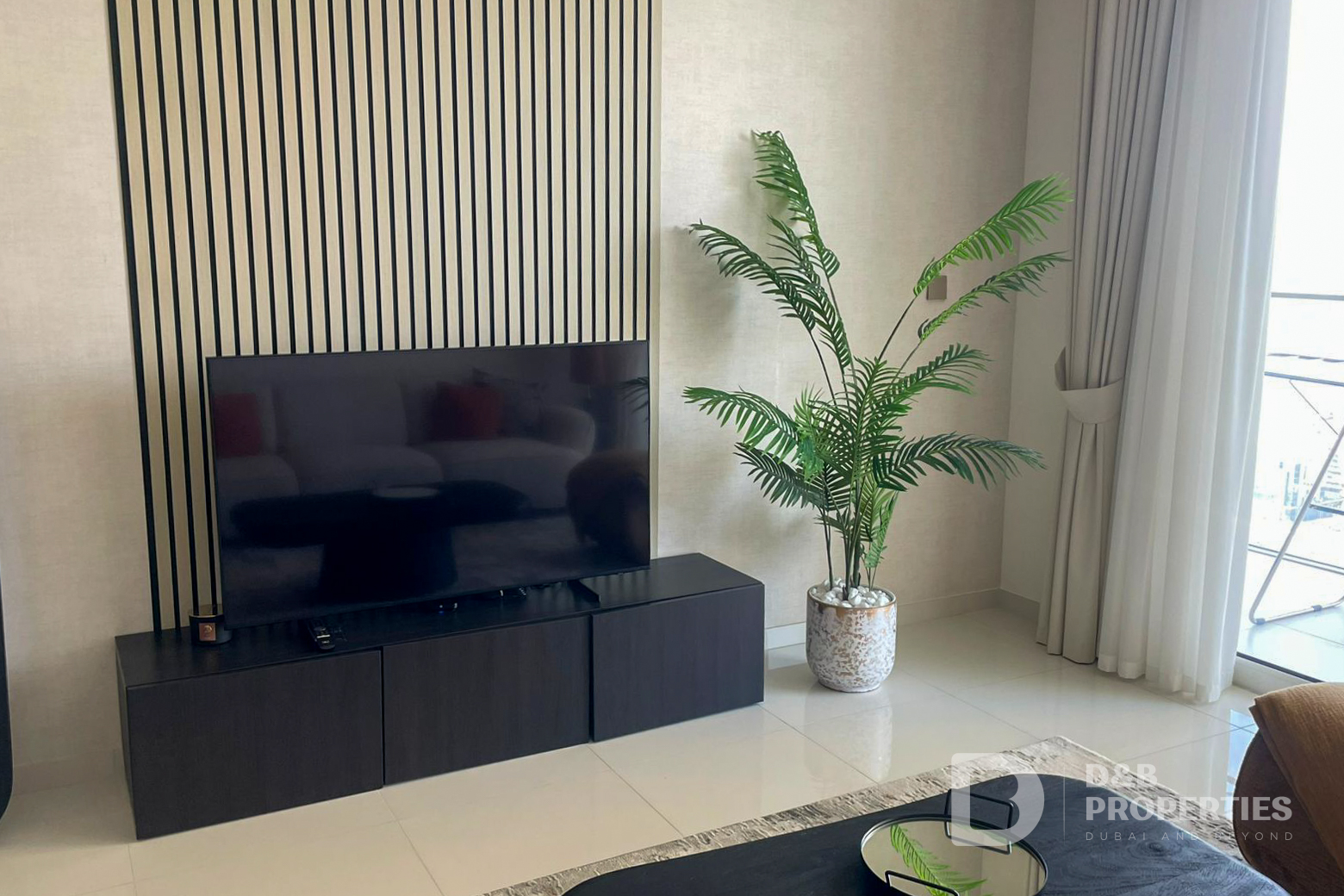One Bedroom | High Floor | Vacant Now