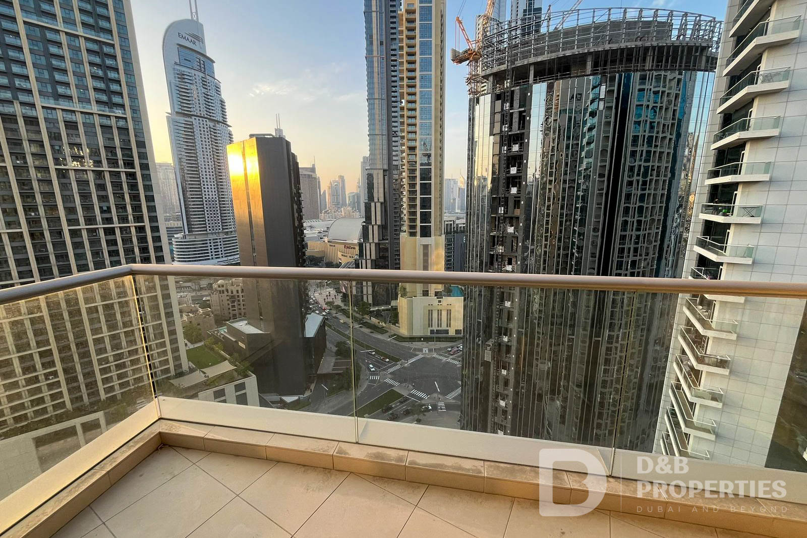 Community View | Ready to Move In | High Floor