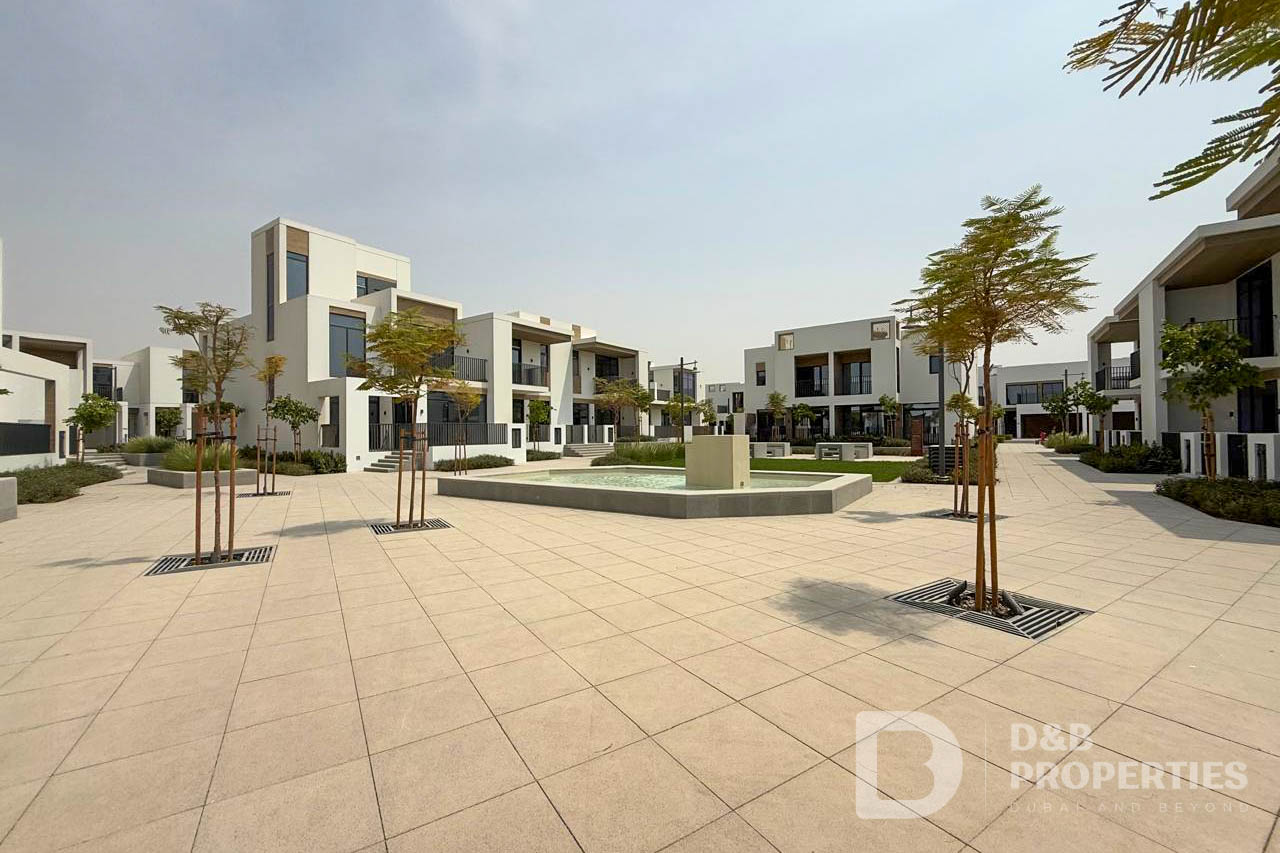 Spacious Living | Move in Ready | Prime Location