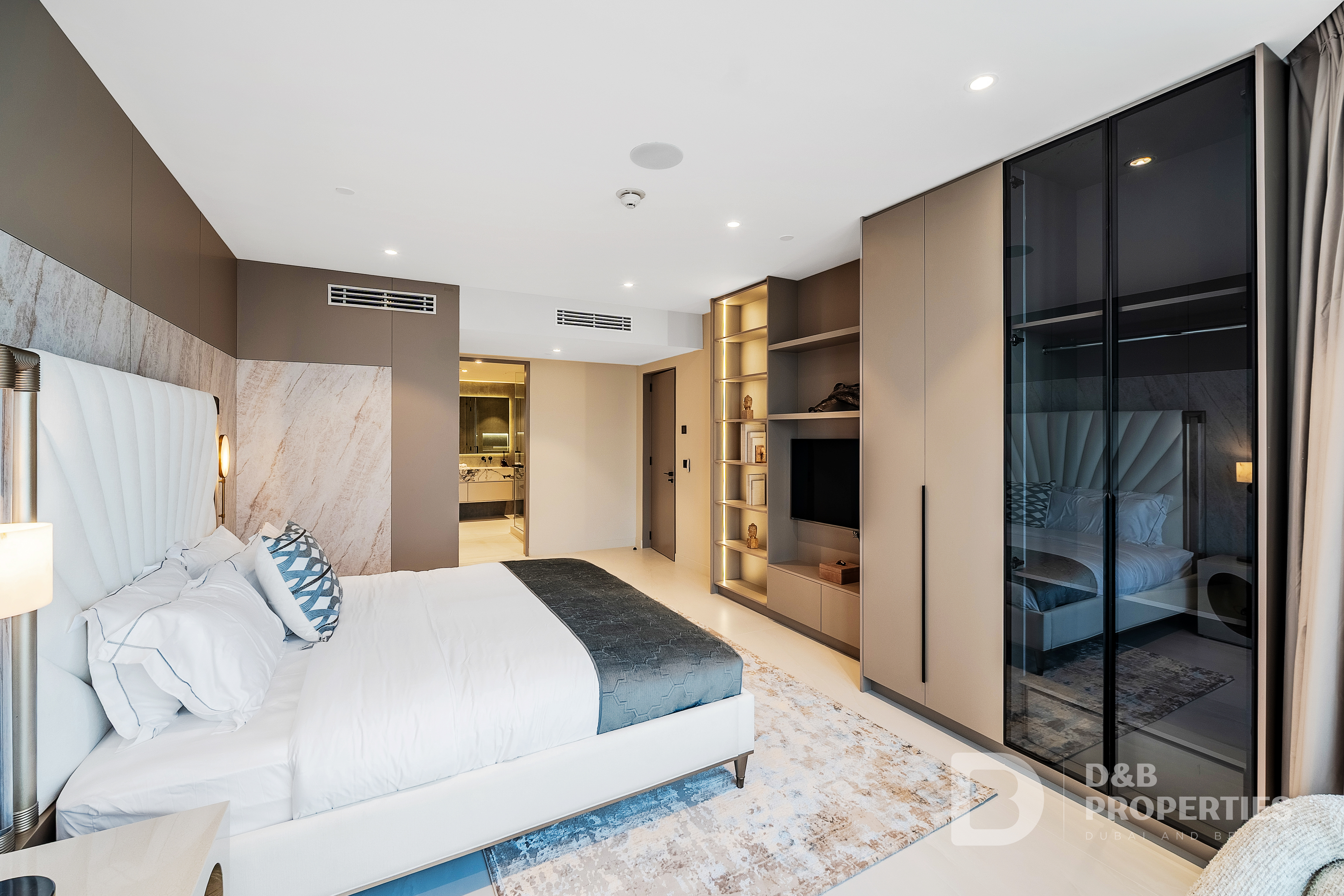 4 BHK Combined Unit | Vacant | Penthouse