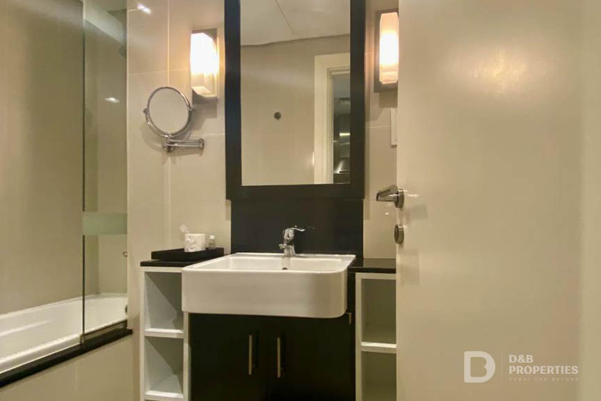Prime Location | High Floor | Multiple cheques