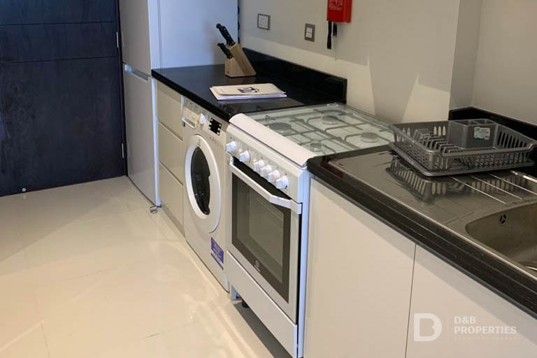 Prime Location | High Floor | Multiple cheques