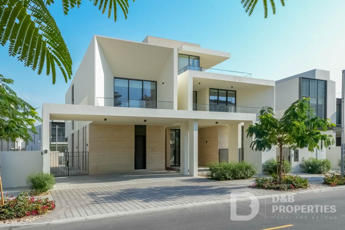 Vacant | Luxury 5 Bedroom Villa | Brand New