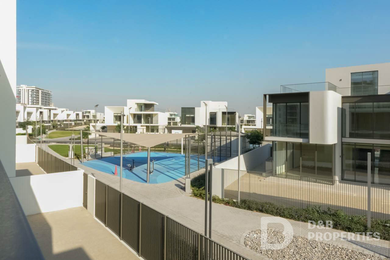 Vacant | Luxury 5 Bedroom Villa | Brand New