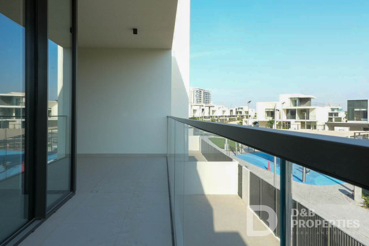 Vacant | Luxury 5 Bedroom Villa | Brand New
