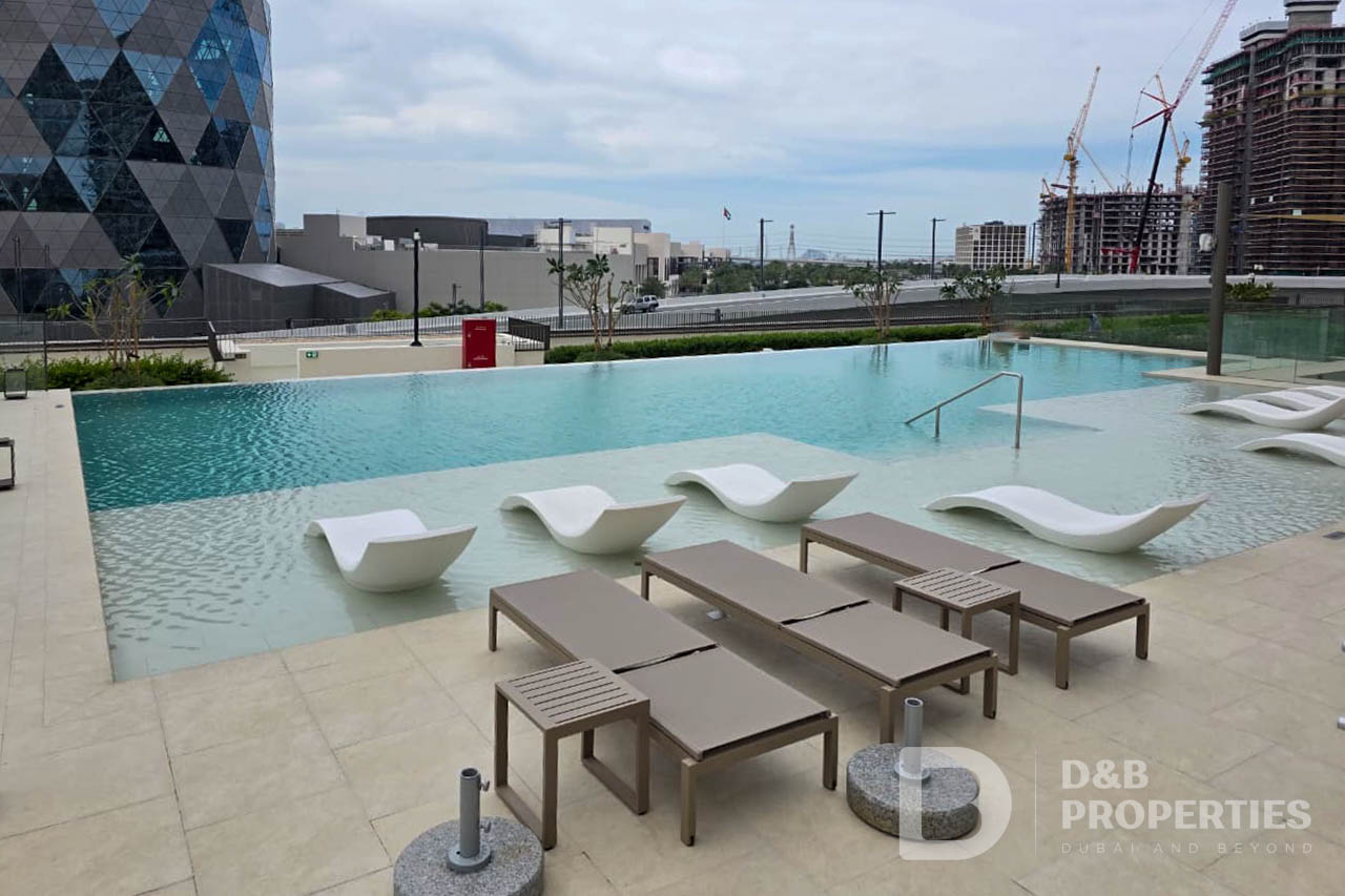 Brand New | Pool View | Flexible Cheques